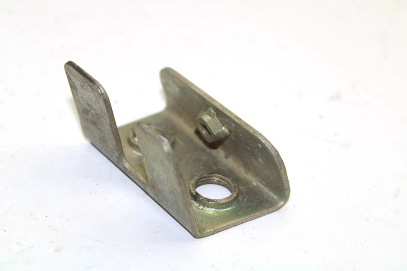 Yamaha OEM Spark Plug Bracket 8h9-77376-00-00 SY46