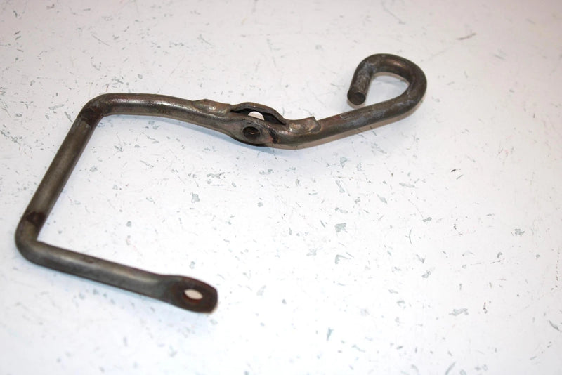 86 Honda Fourtrax  Trx125 A Oem Rear Fender Lock Lever 50221-VM6-000 AH7