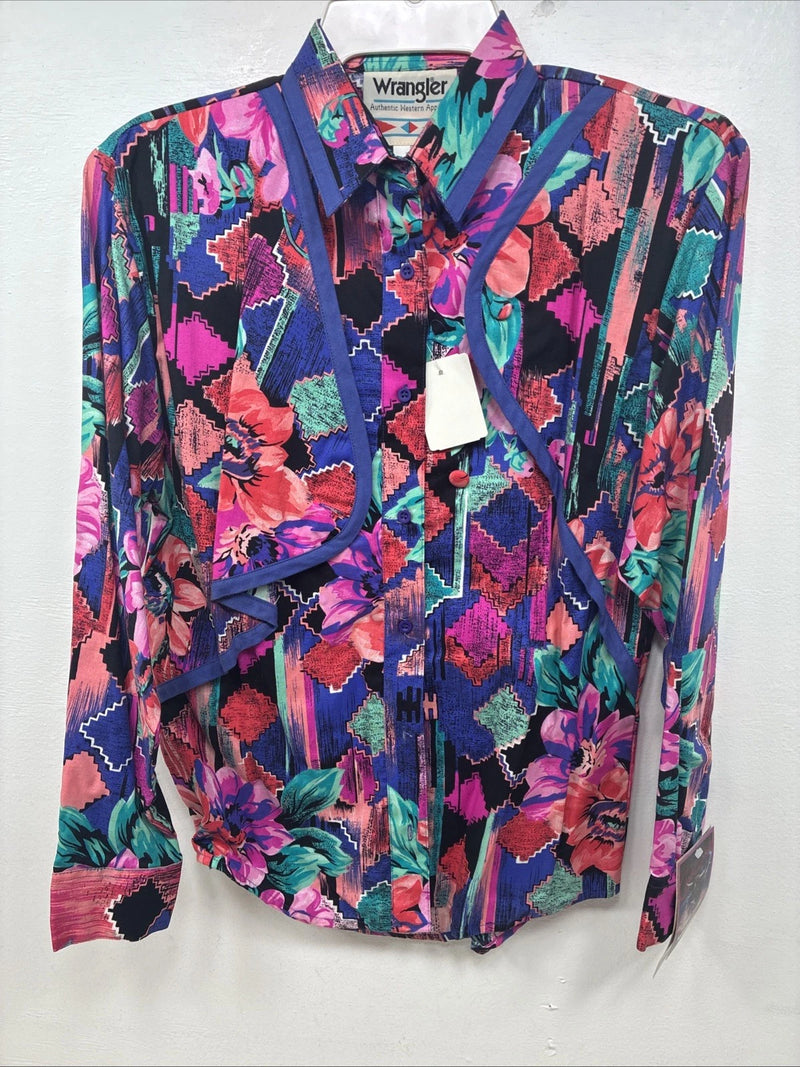 New Women’s Wrangler Multicolor Design Long Sleeve Button Up Small TT-104