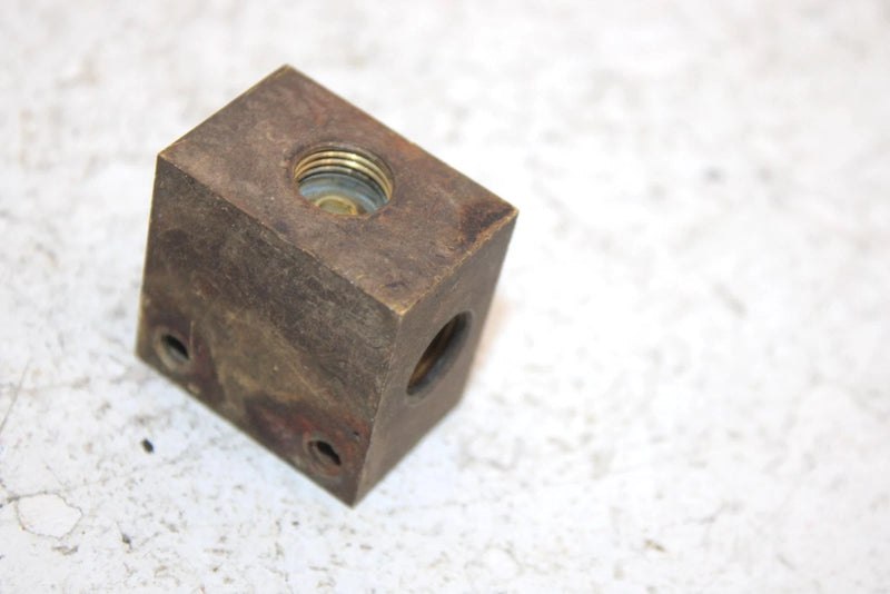 1994 Polaris 300 Oem Brake Tee Fitting 7052103 AP94