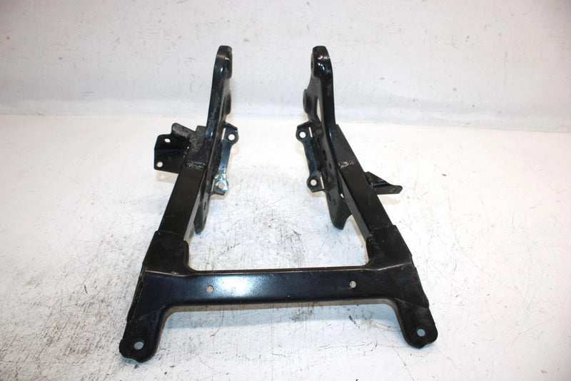 2019 Can-am Outlander 570 Oem Rear Frame Support 705203387 AB9