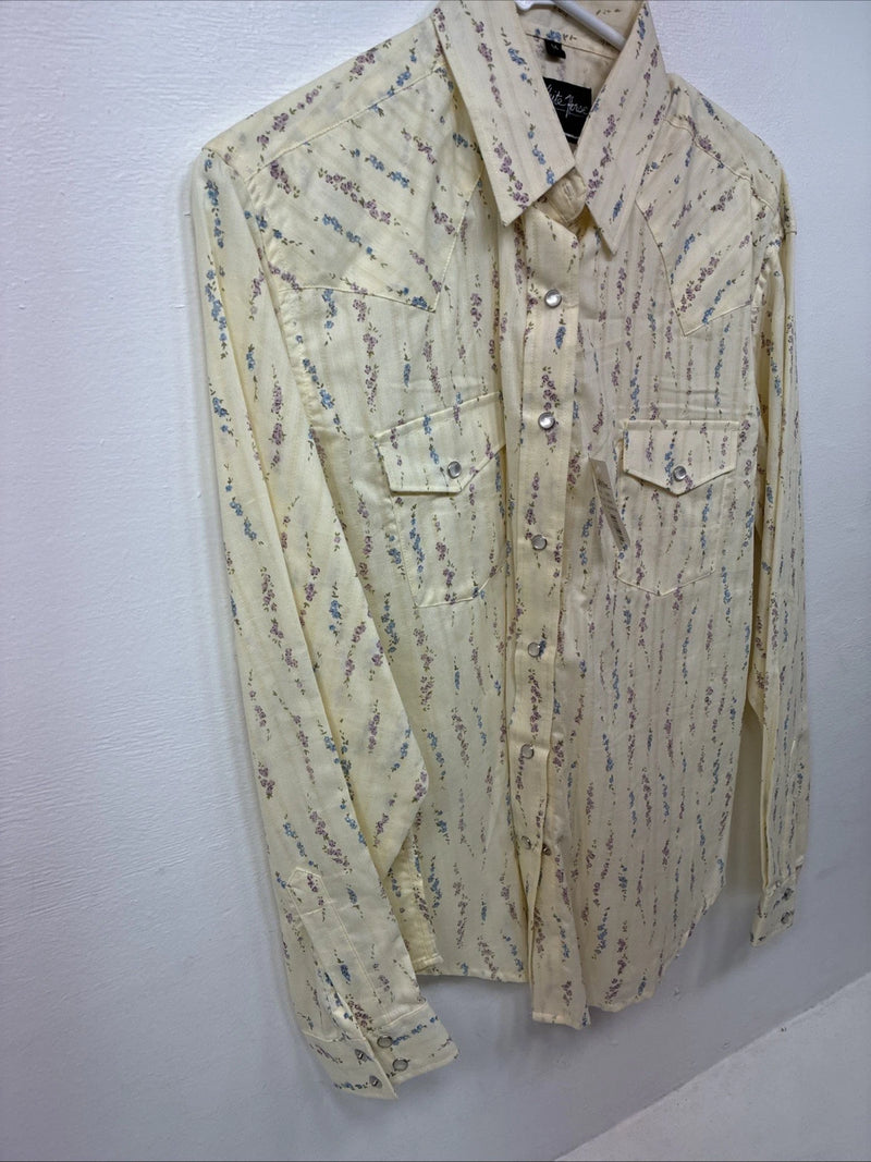 New Women’s White Horse Yellow Floral Long Sleeve Pearl Snap Medoum II-96