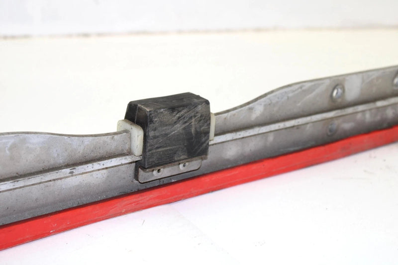 96 Yamaha Vmax 600 Xt Oem Right Skid Frame Suspension Rail 8CM-W4741-10-00 SY92