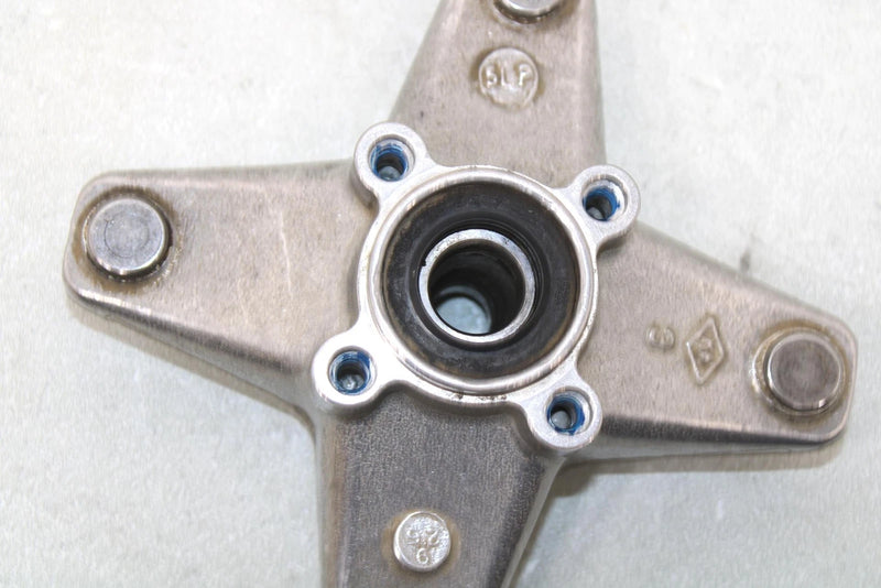2001 Yamaha  Raptor 660r Oem Front Wheel Hub 5LP-25111-00-00 AY33