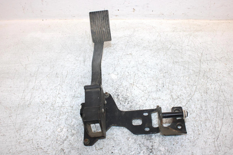 2015 Polaris Ranger 570 Eps Oem Throttle Pedal And Bracket 4014042 XP5.1