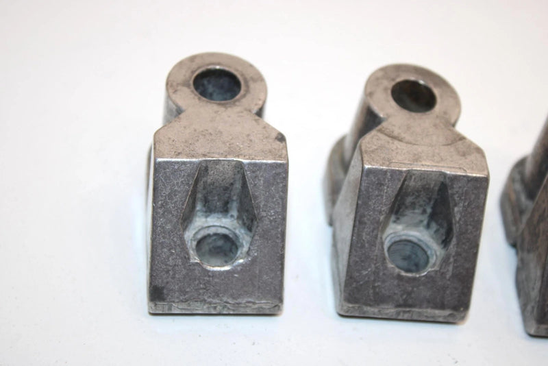 98 Polaris Xlt Sp Oem Idler Wheel SuspensionMount Bracket Set Of 3 5630399 Q5033