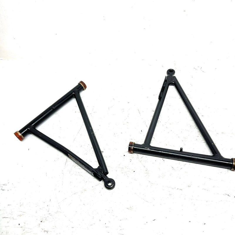 95-98 Polaris Magnum 425 4X4 OEM Front A Arm Pair 1843055 AP232