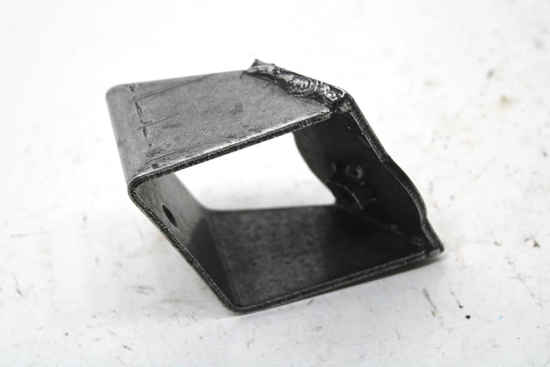 1987 Yamaha Srv Oem Front Upper Engine Mount 99999-02583-00 SY131