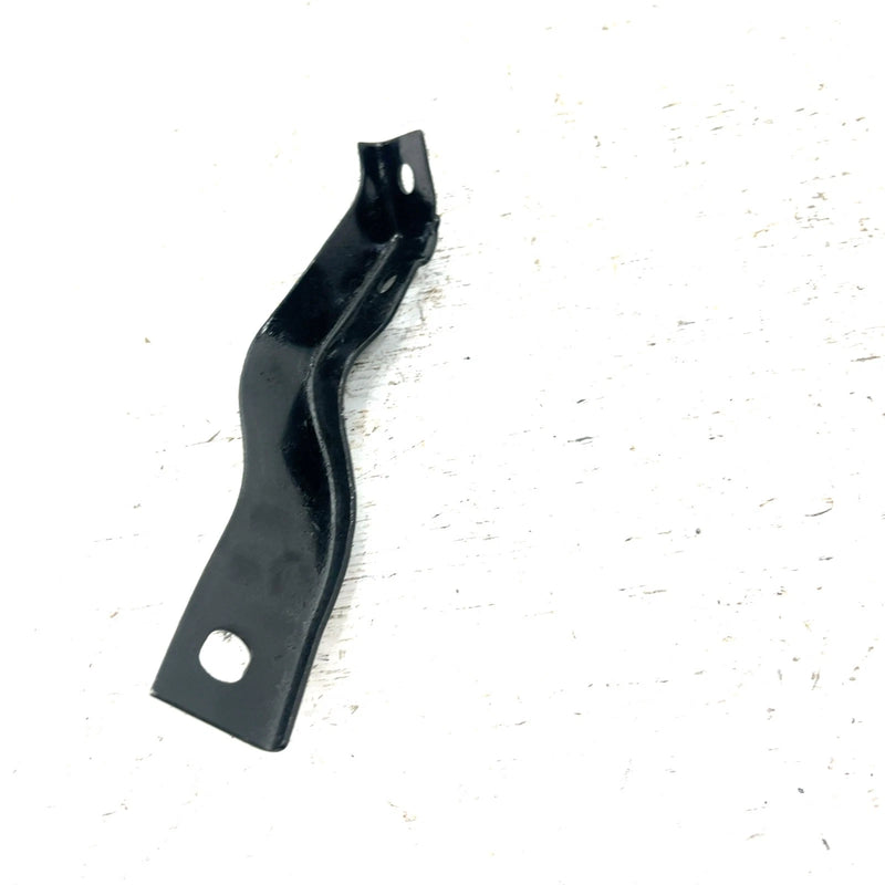 84-87 Suzuki Quadrunner 185 OEM Front Left Fender Bracket 53243-18901 AS33