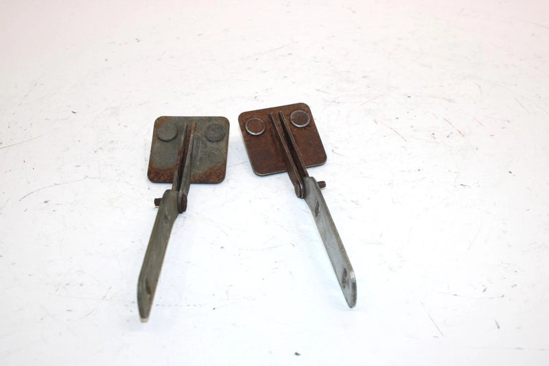 1996 Ski-doo Touring Sle Oem Lower Hood Hinge Pair 517261000 SS27