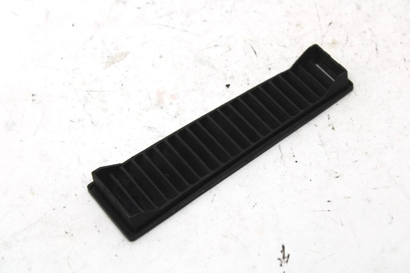 1982 Yamaha Sr540 Oem Right Hood Louver 8L0-77134-00-00 SY65
