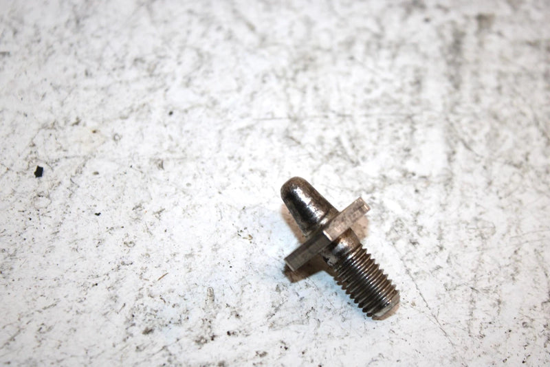 1992 Yamaha Waverunner Oem Seat Stopper EU0-63729-03-00 JY10