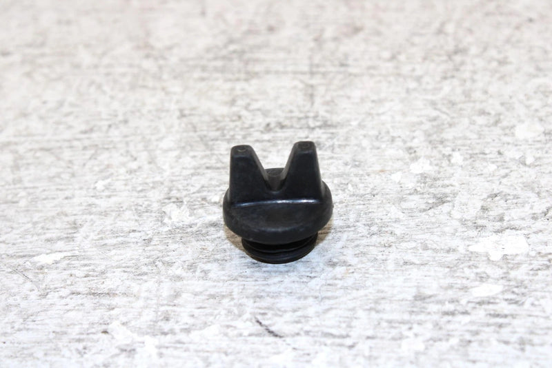 1995 Yamaha Vmax 500 Oem Chaincase Fill Cap  1RG-15363-00-00 SY34