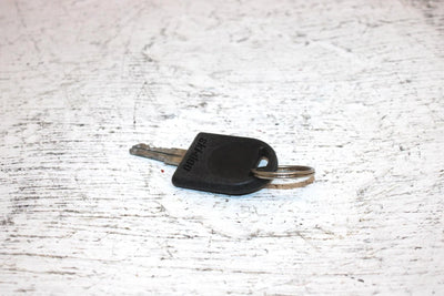 1998 Ski-doo Formula 500 Oem Ignition Key Switch 410111300 SS1