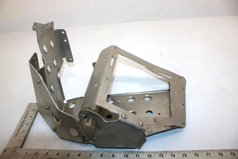 11 Polaris Shift 550 Oem Right Footwell 5248477 1016004 SP207