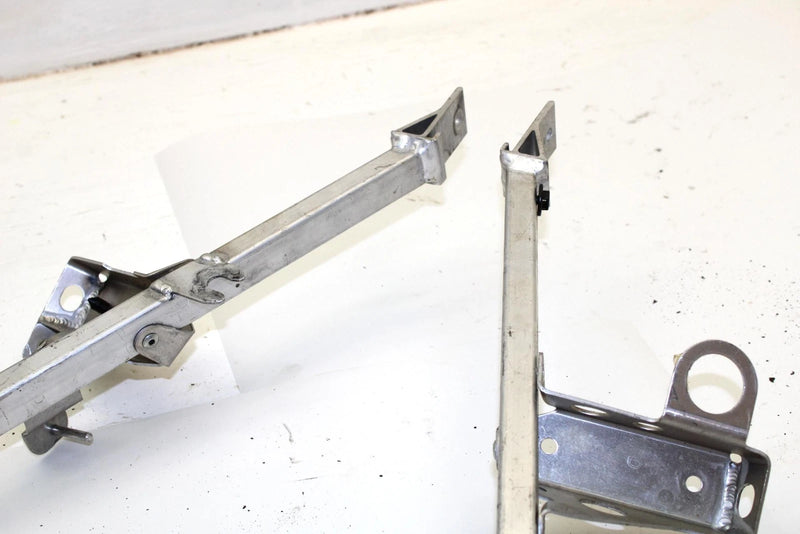 2005 Ski-doo Summit 800 Oem Upper Cross Member 518324739 SS114