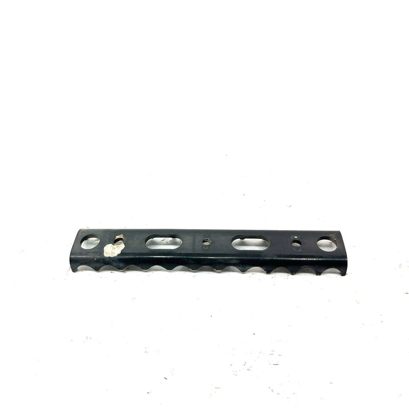 99-06 Polaris Trail Blazer 250 OEM Footrest Cleat Pair 5242525-067 AP221