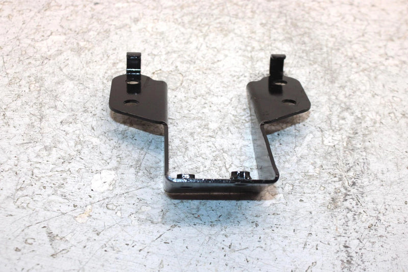 1998 Suzuki Quadrunner 250 Oem Headlight Bracket 51530-20B00 AS13