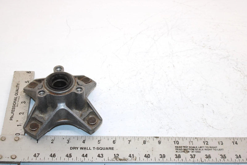 1993 Kawasaki Bayou 300 Oem Front Wheel Hub 49030-1088 AK24