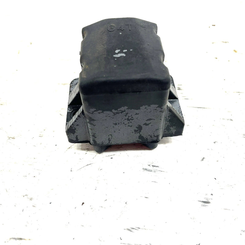96-97 Yamaha WaveVenture 1100 OEM Engine Stopper Mount 64T-44532-00-00 JY14