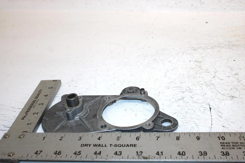 1989 Yamaha Inviter Oem Inner Oil Pump Cover 8R4-15416-00-00 SY17