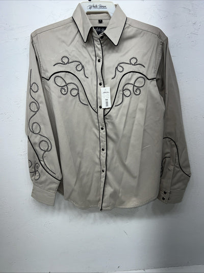 New Men’s Tan White House Pearl Snap Long Sleeve Shirt. Medium I-25