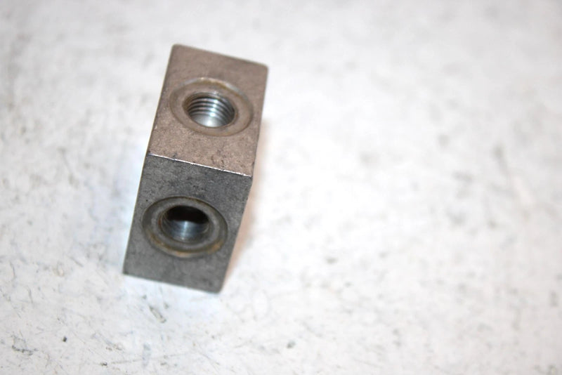 2008 Polaris Ranger 700 Oem Rear Brake Tee Fitting 7052293 XP0