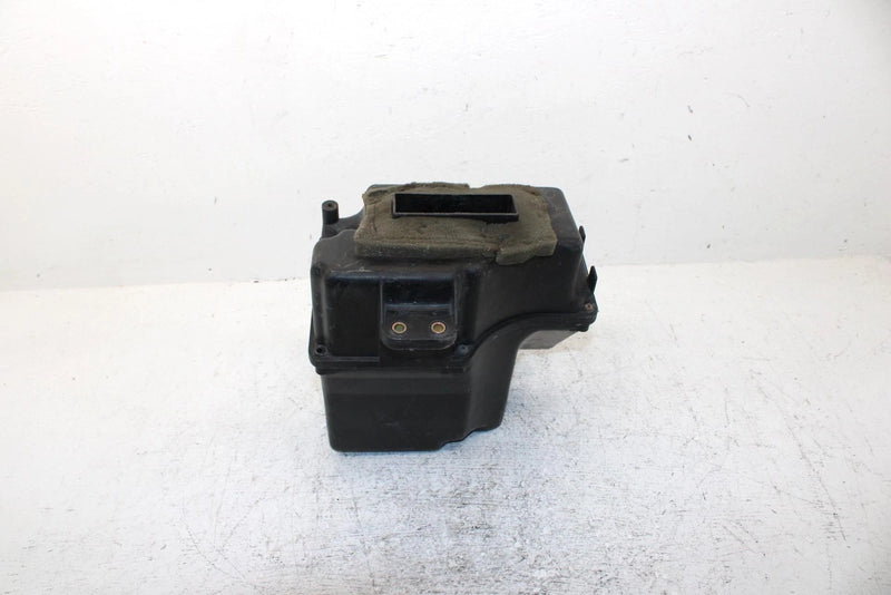 1996 Yamaha Vmax 600 Oem Airbox W/Cover 8AB-14431-00-00 SY29