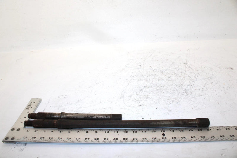 1992 Kawasaki Bayou 220 Oem Rear Axle Set 41068-1245 AK36