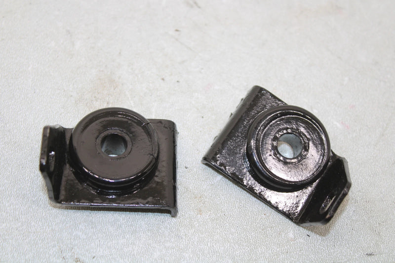 1994 Polaris 400l Oem Rear Rack Mount Pair With Dampner  5243468-067 AP0