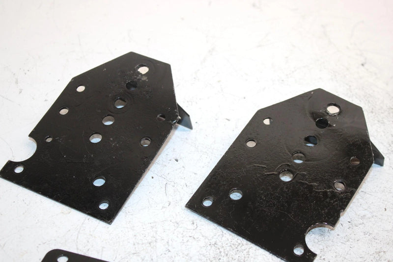 94 Polaris 440 L/c Oem Skid Mount Bracket Set 5211323-067 1011857-067 SP53