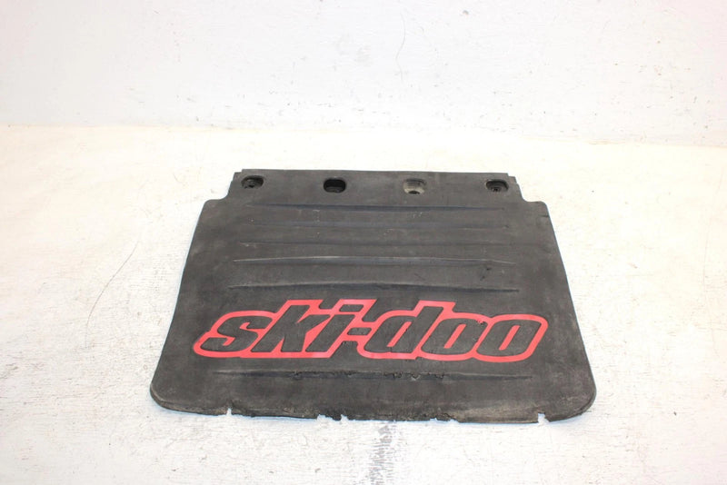 1998 Ski-doo Mach 1 700 Oem Snowflap 572103800 SS3