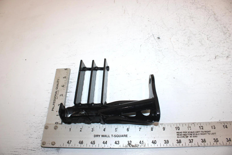 1986 Yamaha  Moto 4 Oem Left Foot Peg 29U-27411-11-00 AY7