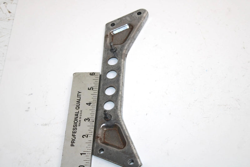 2005 Yamaha Rs Vector Er Oem Front Bumper Bracket 8FA-77512-00-00 SY59