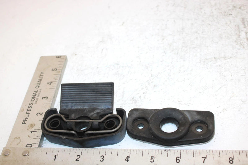1995 Polaris Sl 750 Oem Seat Latch 5431359 5211314  5431357 JP33