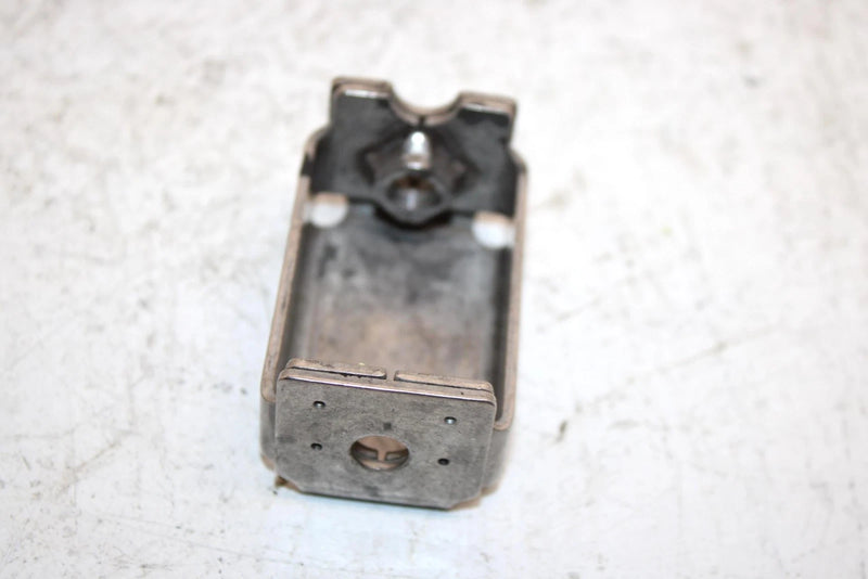 92 YamahaWaverunner Lx 650 Oem Fuel Tank Mount Bracket Pair EU0-67777-03-00 JY22