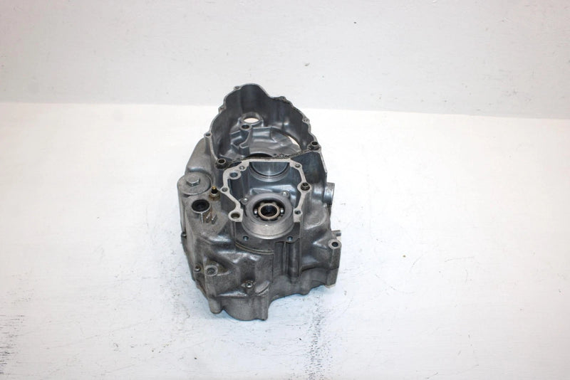1986 Yamaha  Moto 4 Oem Crankcase 1NU-15100-00-00 AY7