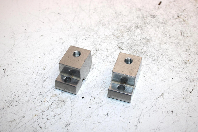 1989 89 Polaris Sport Oem Bogie Wheel Bracket Pair 5130570 SP137