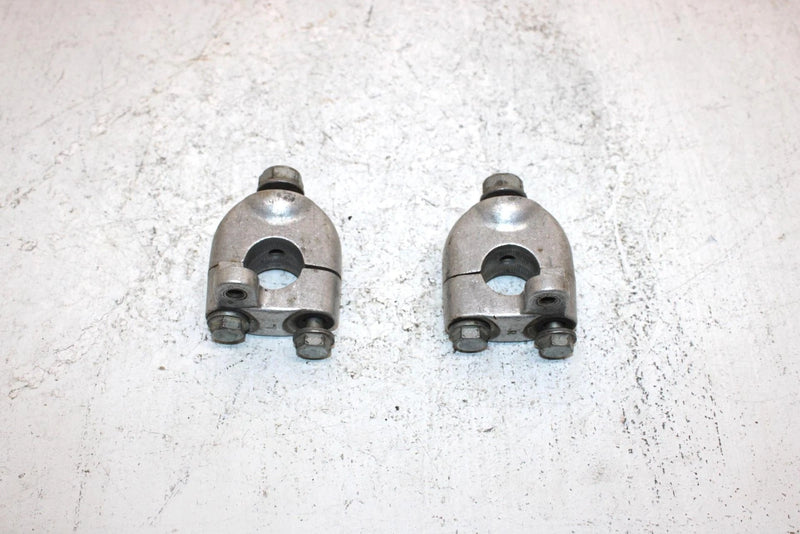 1985 Honda Trx Fourtrax 250 A Oem Handlebar Mount Set 53121-958-000 AH48