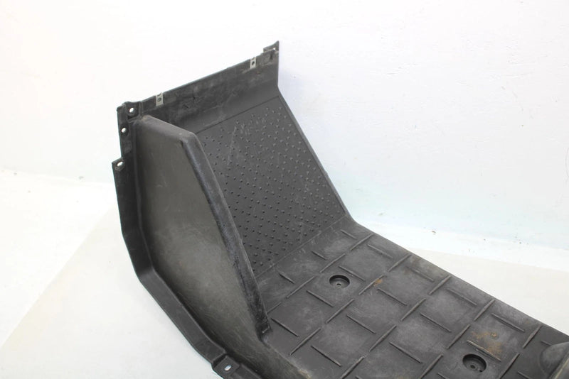 2015 Yamaha Viking Vi Oem Centre Front Foot Rest Cover 1XD-F7413-00-00 XY0.2