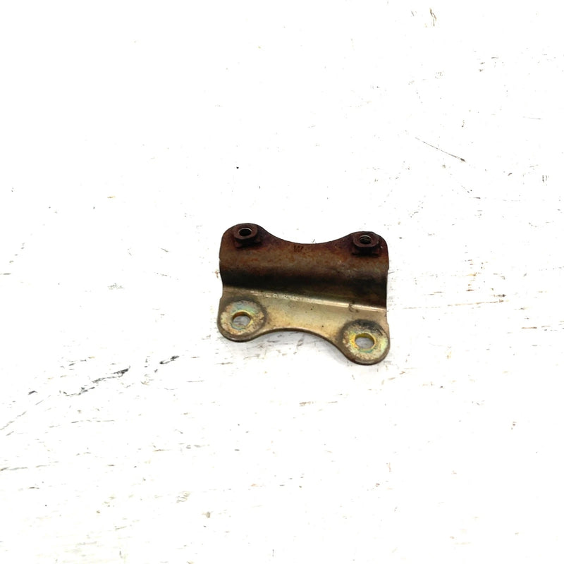 04 Yamaha Bruin 350 4x4 OEM Exhaust Pipe Mount Bracket 5UH-E477K-01-00 AY63