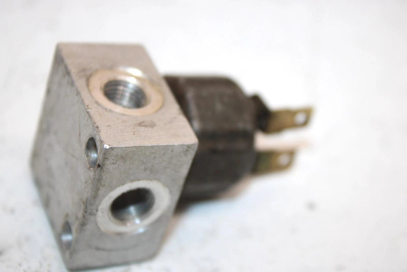2006 Polaris Ranger Xp 700 Oem Front Brake Tee Fitting 7052316 XP3
