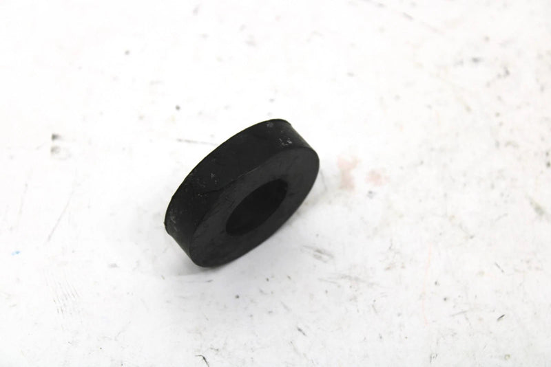 1987 Yamaha Srv Oem Engine Mount Damper 8V9-21485-00-00 SY131