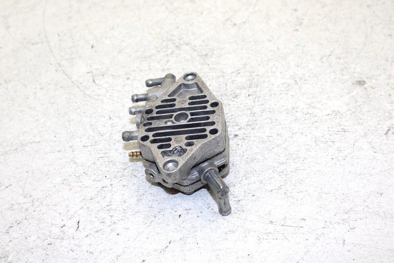 1999 Yamaha Vmax 600 Sx Oem Fuel Gas Pump 8CH-24410-00-00 SY5