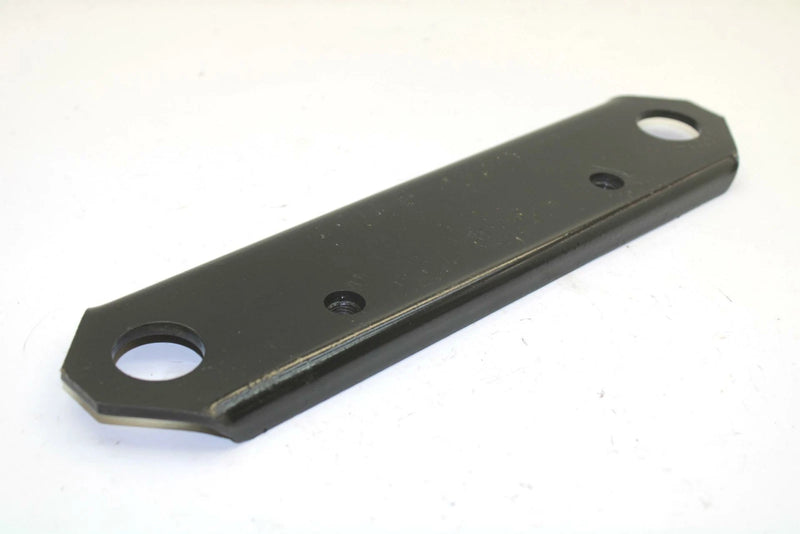 Yamaha OEM Engine Motor Mount Front Lower Plate 8g8-21419-00-00 SY48