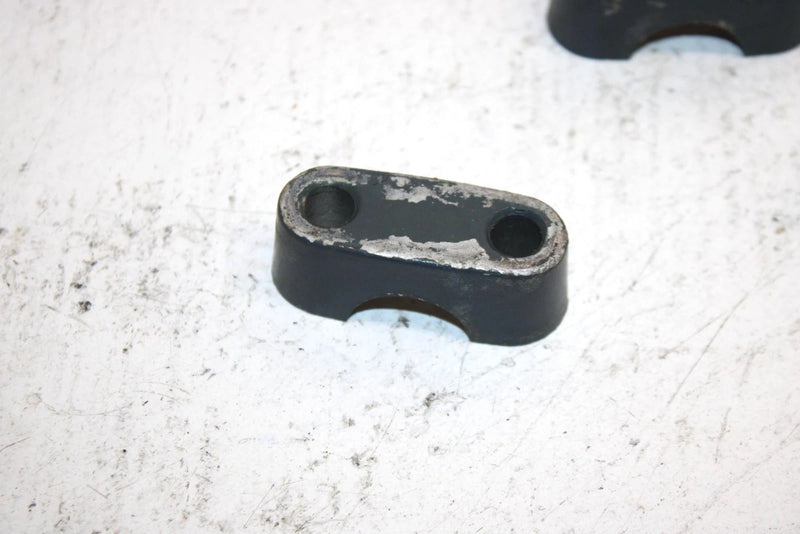 1992 Yamaha Waverunner Oem Lower Handlebar Clamp Pair EU0-23814-30-00 JY10