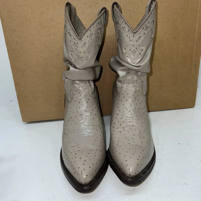 New Women’s Tan Short Capezio Cowboy Boots. L 432 6 M. 20-67