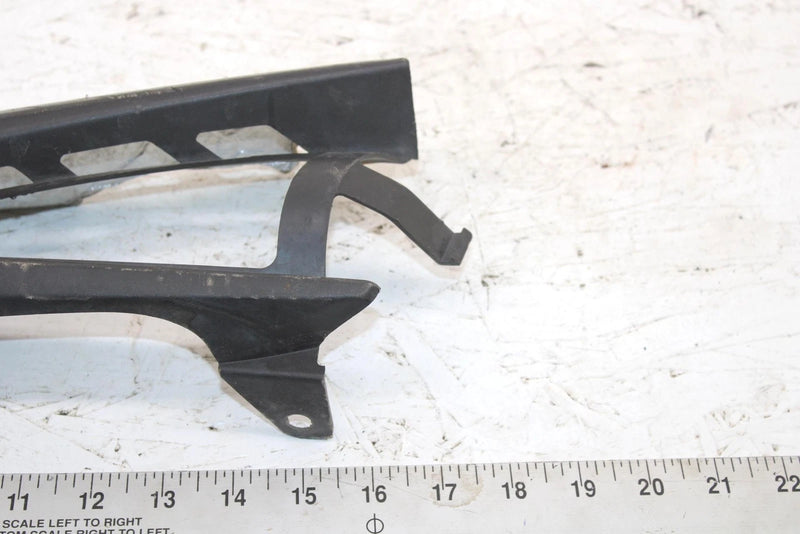 2005 Yamaha Rs Vector Er Oem Left Lining Shroud 8ES-77261-01-00 SY59