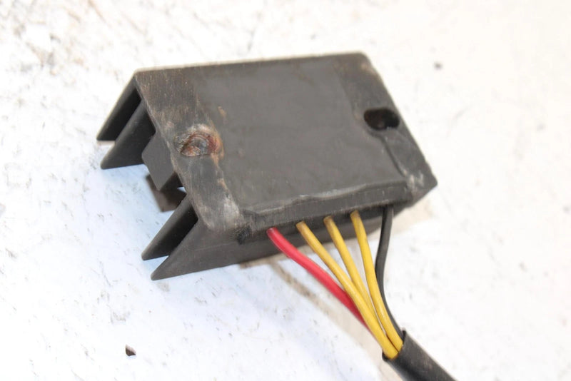 1988 Suzuki Lt 230 E Oem Voltage Regulator 32800-43X51 AS7