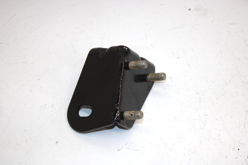 03 Bombardier Quest 650 Oem Top Front Engine Mount 707000161 AB1.1